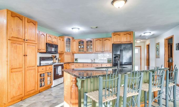Winter Haven Cottage | Serene Lake Views: Winter Haven Home