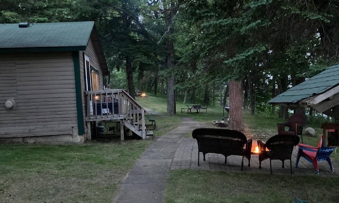 Menahga Cabin | Serene lakefront cabin with AC in Menahga - 4 bedrooms available