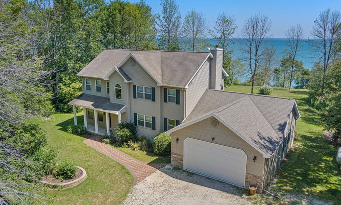 Branch House | Serene Lakeview Retreat on Lake Michigan - Minutes to Whistling Straights