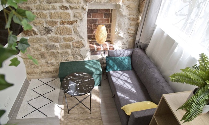 Val-de-Grace Apartment | Serene Loft Hideaway in the Heart of Paris - Perfect for Couples and Families!π‘