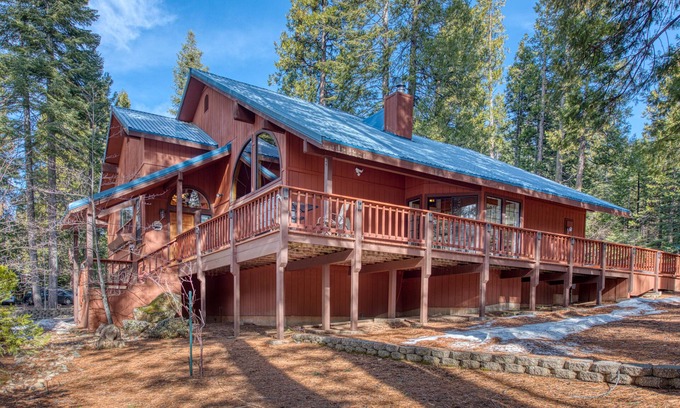 Shaver Lake House | 🏔️ Serene Mountain Escape w/Game Room, Fire Pit & Pond Views | Shaver Lake