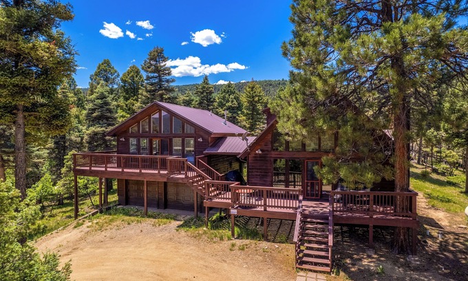 Angel Fire House | Serene Mountain Sanctuary