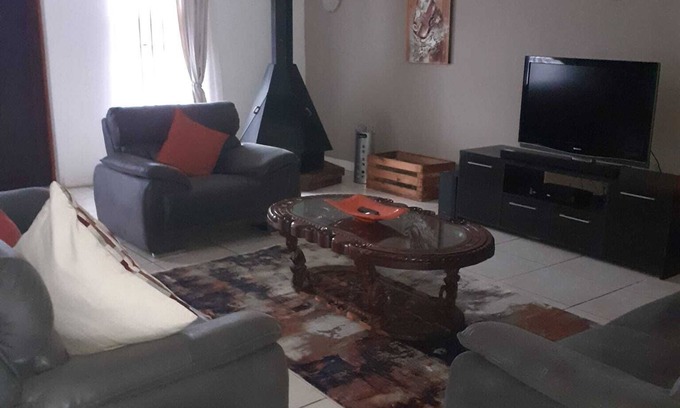 Benoni House | Serene self catering