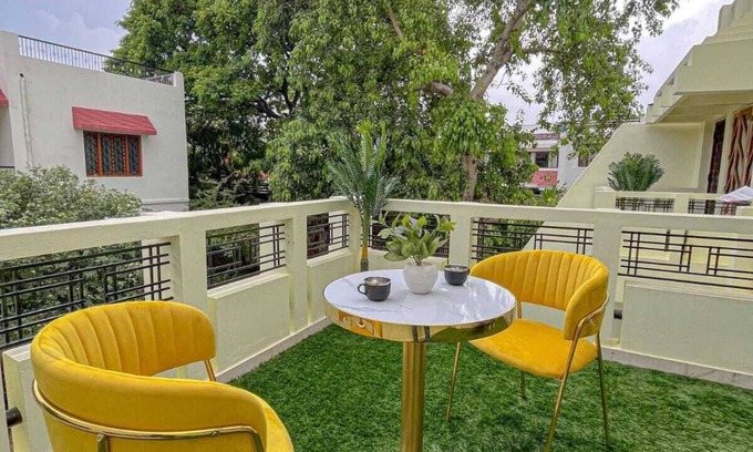 Mahmoorganj Villa | Serene Stay 5bhk Luxury Villa Varanasi