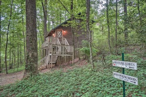 Sautee Nacoochee House | Serene Tanglewoods Cabin with Private Hot Tub!