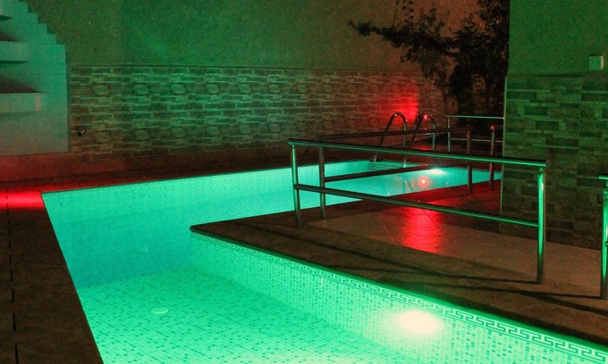 Daoudiate Apartment | Serene Villa Apartment: 4 Bedrooms with Private Pool & Garden only for geusts