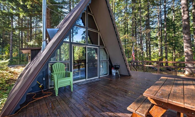 Packwood House | Serene Washington Escape with Deck and Mountain Views!