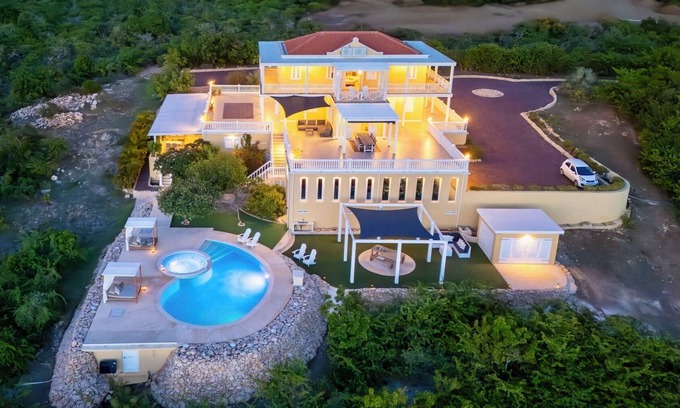 St. Marie Villa | Serene XL Villa w/amazing views in Coral Estate - private pool & hot tub