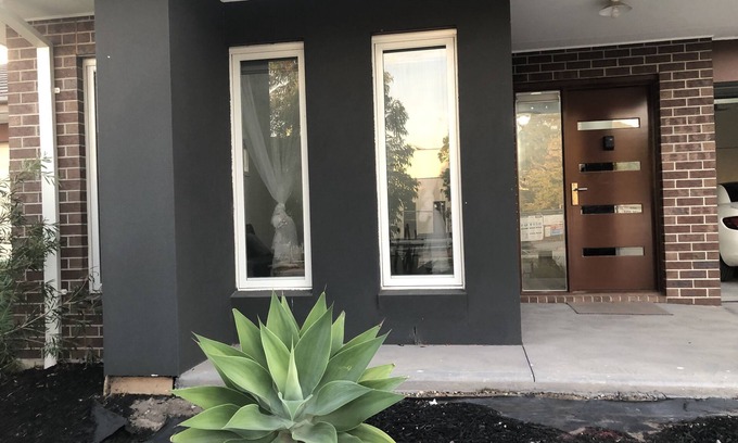 Pakenham House | Serenity 11 - Whole House