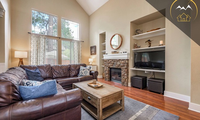 Ponderosa Trails House | Serenity Awaits: Retreat with Pine Trees and AC