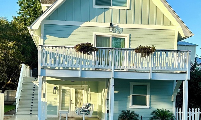 Seagrove Beach House | Serenity awaits, Steps to Beach Access, Private Pool, Screened Gazebo, Sleeps 6!