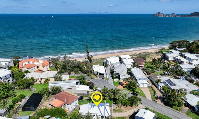 Lammermoor House | Serenity Cottage - Your Beachside Escape