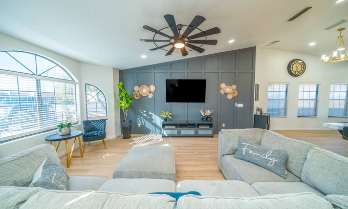 Lake Havasu City House | Serenity Haven: Modern Pet Friendly Poolside Retreat