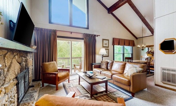 Sugar Mountain Condo | Serenity Now ski-in/ski-out condo on the slopes with gorgeous mountain views