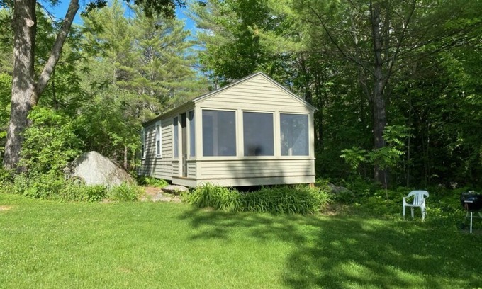 Center Harbor Cabin | Serenity of the Lake