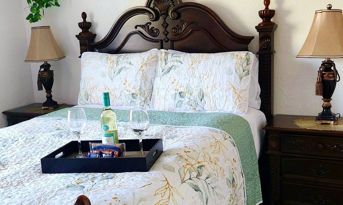 Florida City House | Serenity, Private Room: Desk & Gym + Free Parking