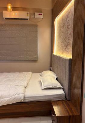 Mahmoorganj Apartment | Serinity Homestay