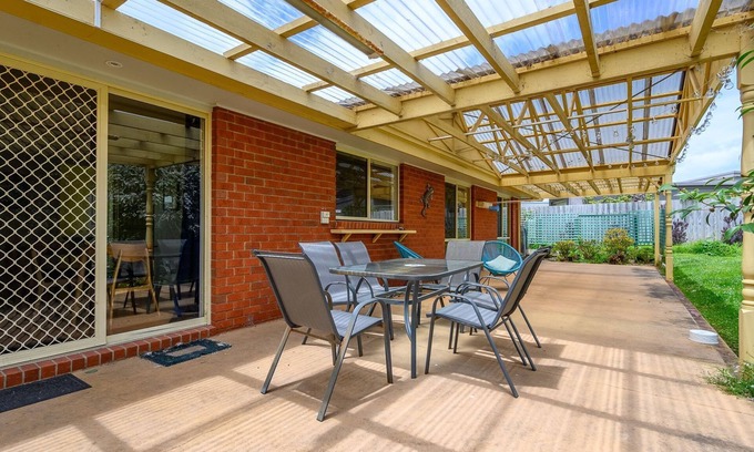 Inverloch House | Serrell by the Sea Inverloch