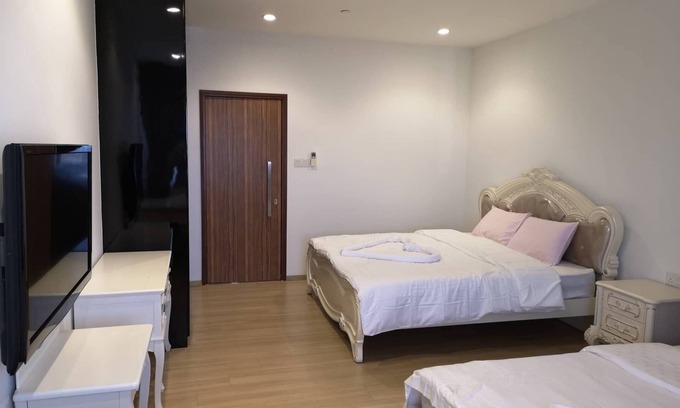 Seri Tanjung Pinang Apartment | Serviced apartment near to hospital,town and mall