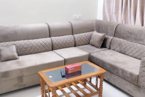 Hyderabad Apartment | Servostay 2 Bhk Fully Furnished in Hafeezpet #301