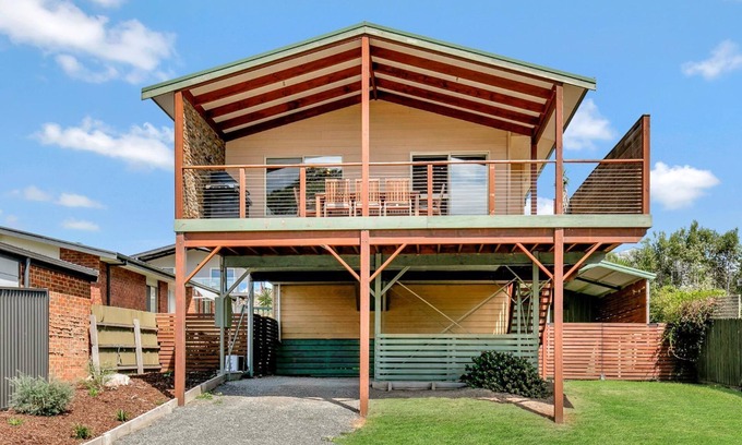 Cowes House | Settlement Sands Cowes