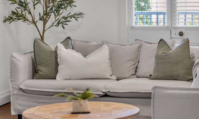 Broadwater Cottage | Settlers Cottage: Pet Friendly