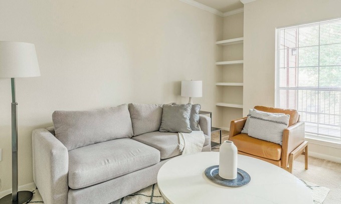 Southbelt/Ellington Apartment | SettlersRanch 1BD 6 - One Bedroom Apartment, Sleeps 2