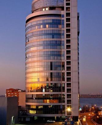 Dnipro Hotel | Seven Eleven Most City Hotel&SKYTECH