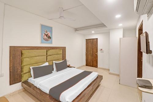 New Delhi Hotel | SEVEN HEAVEN
