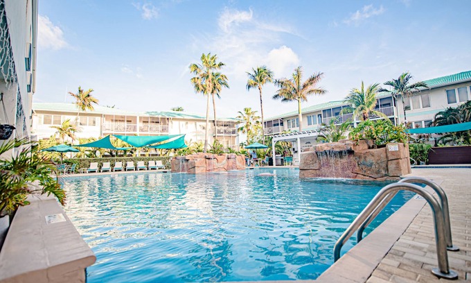 Seven Mile Beach Hotel | Seven Mile Beach Resort & Club