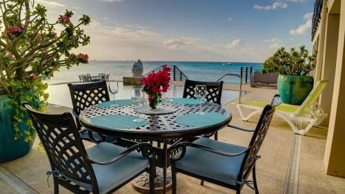 Northwest Point House | Seven Mile View Condo #2