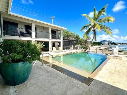Northwest Point House | Seven Mile View Condo #3A