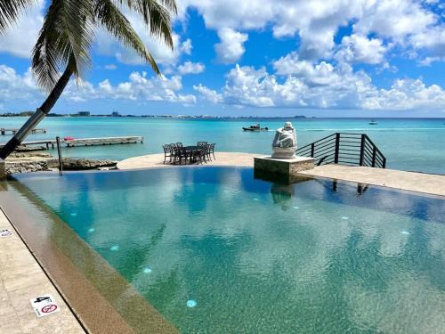Northwest Point House | Seven Mile View Condo #4