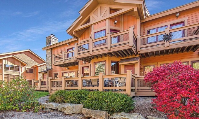 Champion House | Seven Springs Resort Ski-In Ski-Out @ Southwind