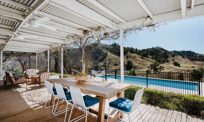 Yarrabin House | Seven Tree Hill An Enchanting Family Homestead