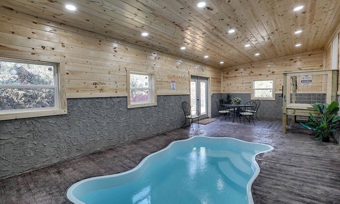 Sevierville Cabin | Sevierville - H2Oasis - 2 Bedrooms - Sleeps 10