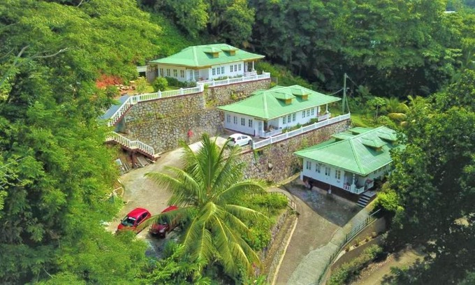 Anse La Mouche Apartment | Seychelles Yellow Petals