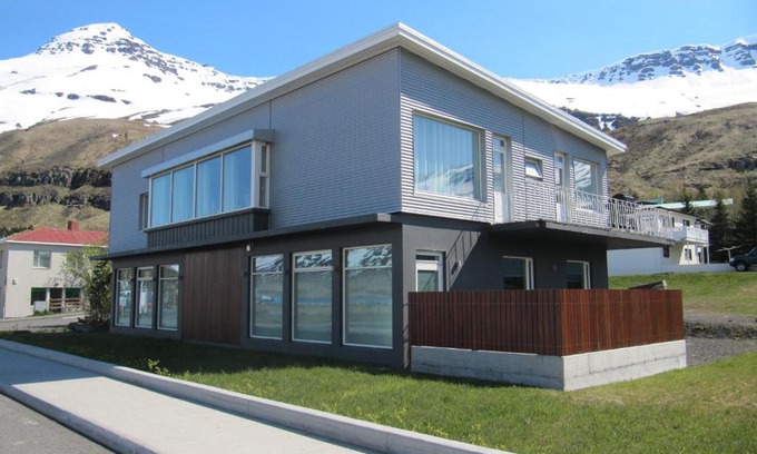 Seydisfjordur Apartment | Seydisfjördur Apartment