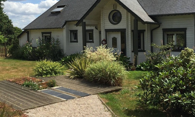 La Gacilly House | Shabby chic room