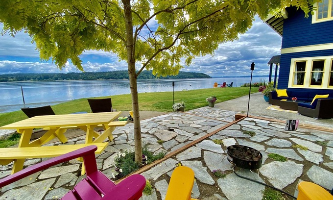 Vashon Island House | SHABBY CHIC WATERFRONT RETREAT is a relaxing, serene low bank waterfront home