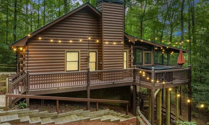Cherry Log Cabin | Shaded Laurel - New Hot Tub!