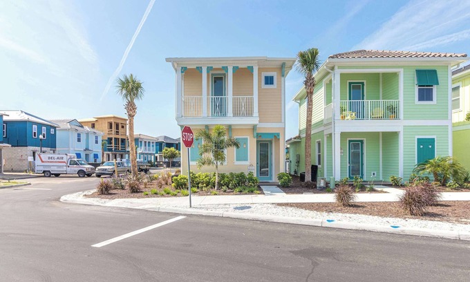 West Kissimmee House | Shake Shack - Heated Pool-NO Fee! & Hot Tub