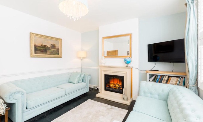 City Centre House | Shakespeare House Town Centre FREE Parking