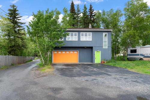 Spenard Apartment | ShaligoHomes On Oregon Dr Entire