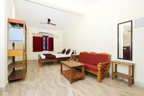 Morjim Apartment | Shamba's Blue House- Morjim Turtle Beach