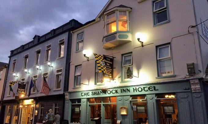 Lahinch Hotel | Shamrock Inn Hotel