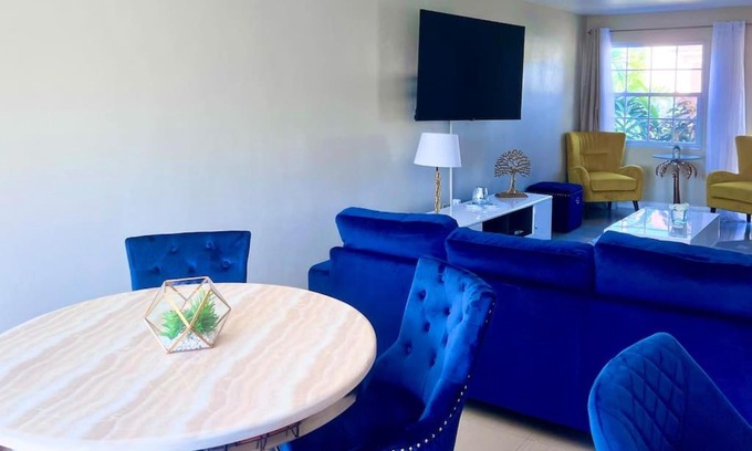 Salt Gut Apartment | Shan's Luxury Villa