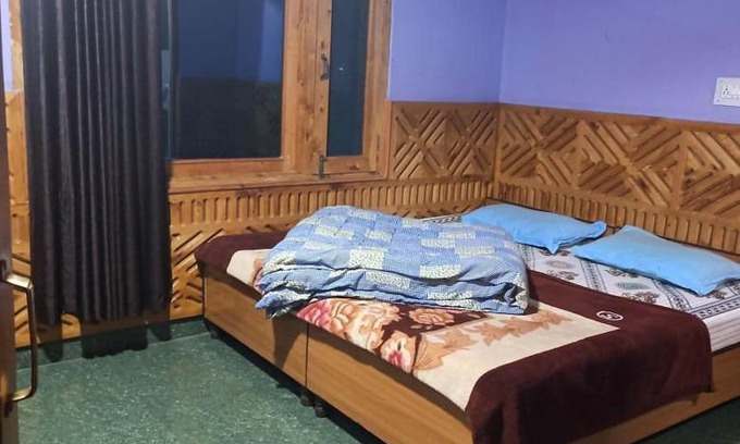 Kasol House | Shanti cafe and guest house chojh