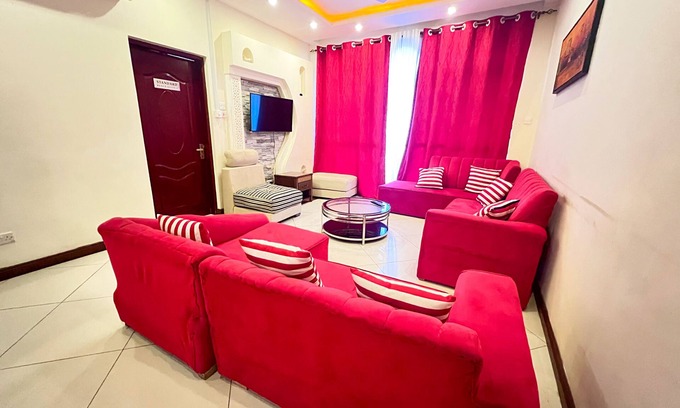 Mombasa Apartment | Shanzu Beachfront Apartments with beautiful ocean views and a swimming pool