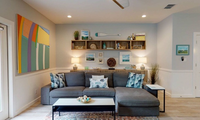 Port Aransas House | Shared Heated Pool with Water Slide, Golf Cart Access